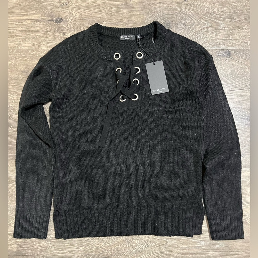 Brave Soul Medium Black Sweater